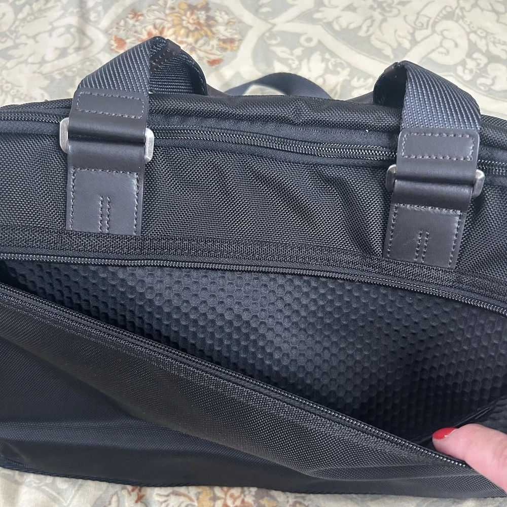 Tumi Alpha Bravo Pinckney Flap Brief Ballistic Nylon 22634 Travel Messenger